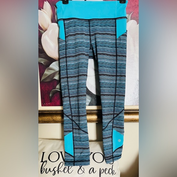 LULULEMON Lulu Cropped Leggings with Pockets Women’s 4 - Picture 3 of 13